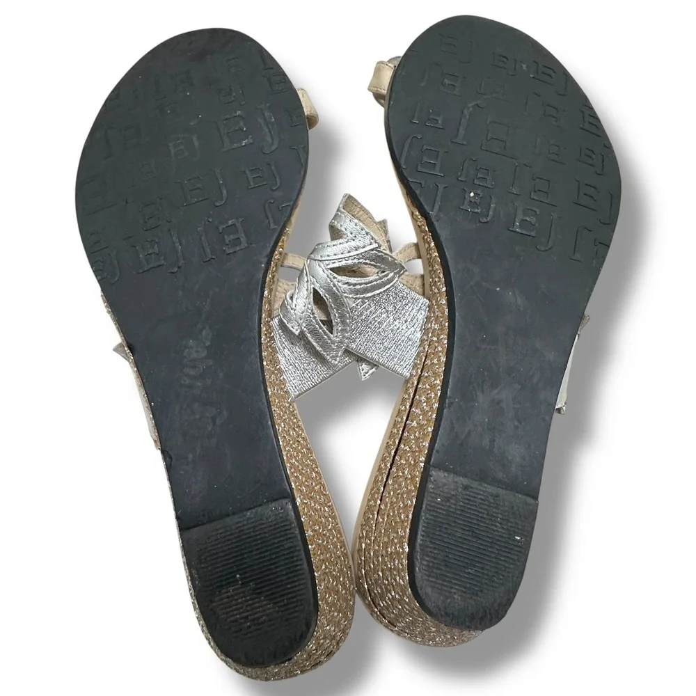 Eric Javits New York Silver Floral Toe Ring Wedge Sandals Women's 9.5 M Resort - Picture 8 of 10